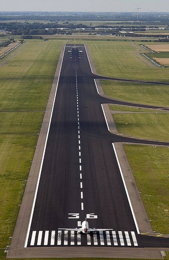  Runways: From Small Airports to International Hubs