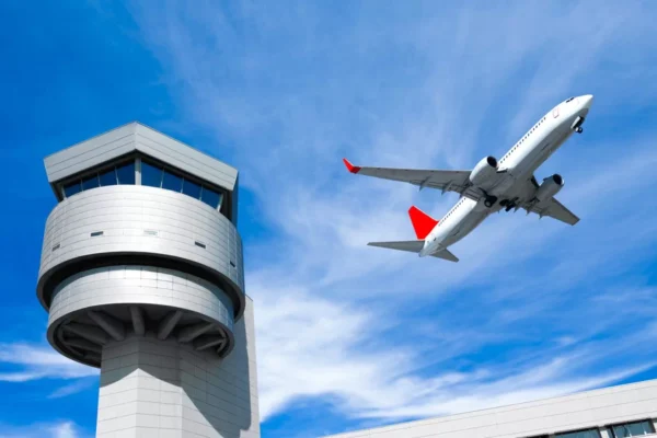 How Flight Tracking Helps with Air Traffic Control