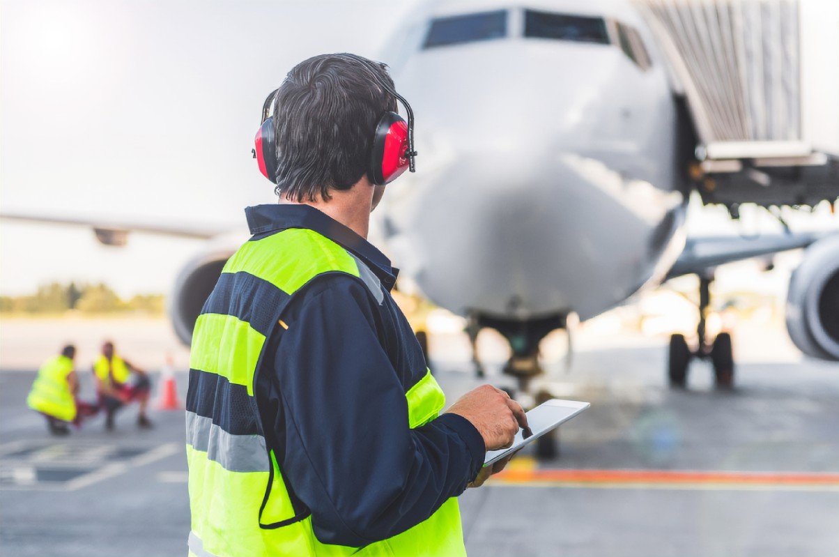 The Importance of Flight Tracking for Aviation Safety